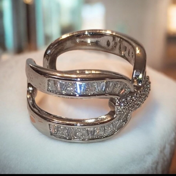 925 Silver Baguette Ring - Picture 2 of 16